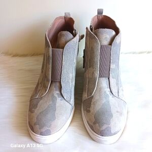 Paolo Gray Camouflage Wedges